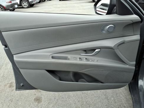 Certified 2024 Hyundai Elantra SEL image 7