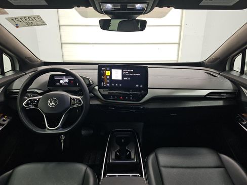 Used 2023 Volkswagen ID.4 Pro S image 10