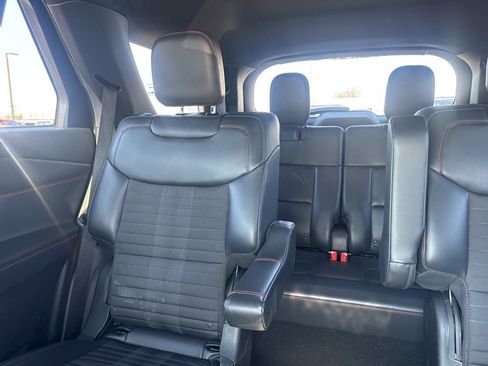 Certified 2025 Ford Explorer ST-Line AWD/4WD image 13
