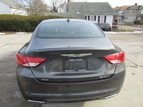 Used 2016 Chrysler 200 S w/ Navigation & Sound Group I image 8