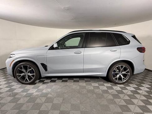 Used 2024 BMW X5 xDrive50e w/ Executive Package AWD/4WD image 3