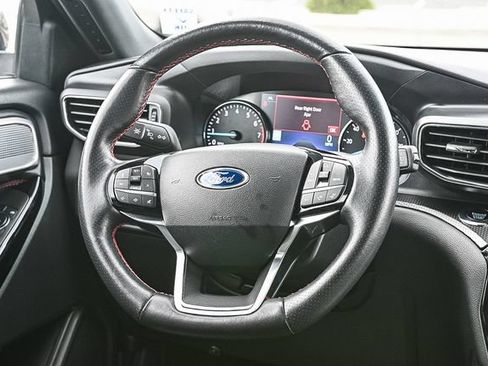 Certified 2023 Ford Explorer ST-Line w/ Class IV Trailer Tow Package RWD image 18