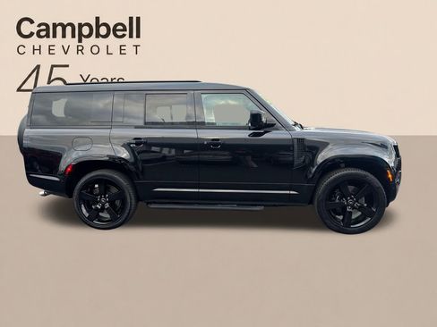 Used 2025 Land Rover Defender 130 V8 AWD/4WD image 7