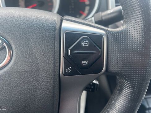 Used 2015 Toyota Tacoma 4x4 Double Cab image 8