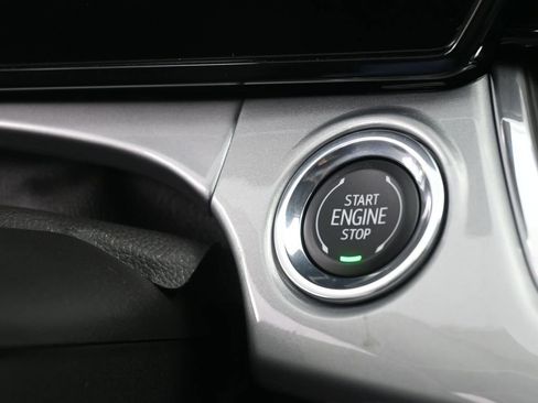 New 2025 Chevrolet Trax LT w/ Driver Confidence Package image 24