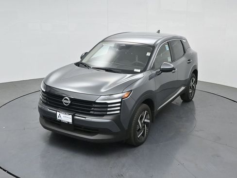 Used 2025 Nissan Kicks SV FWD image 36