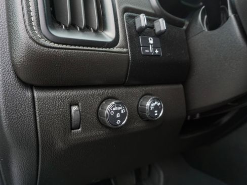 Used 2021 GMC Canyon Denali AWD/4WD image 16