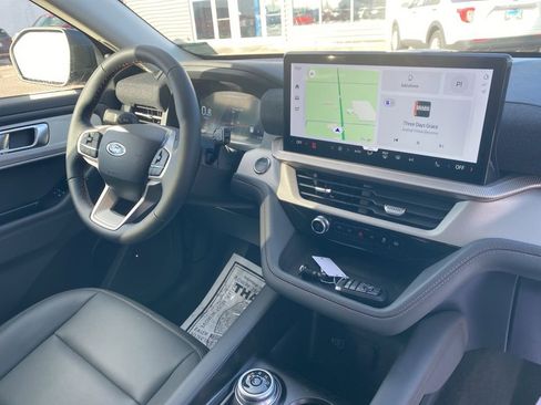 New 2026 Ford Explorer Active w/ Active Comfort Package image 28