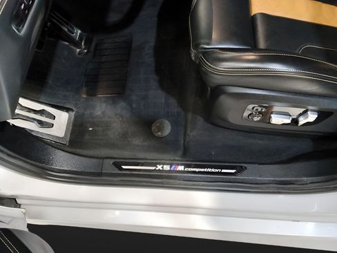 Used 2022 BMW X5 M Competition w/ Premium Package AWD/4WD image 13