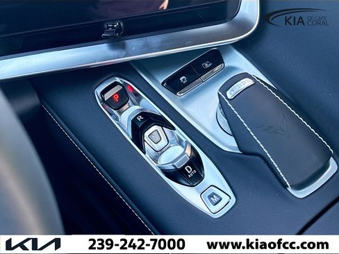 Used 2025 Chevrolet Corvette Stingray Preferred Conv w/ 2LT image 23