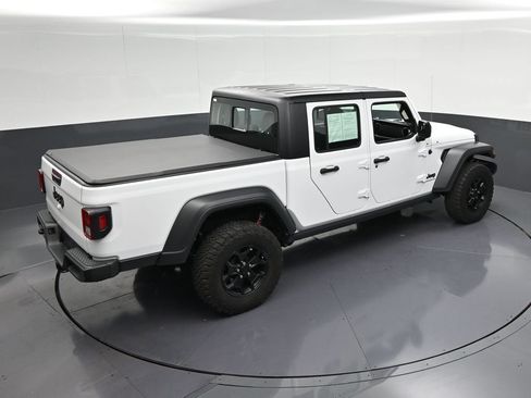 Used 2023 Jeep Gladiator Sport AWD/4WD image 21