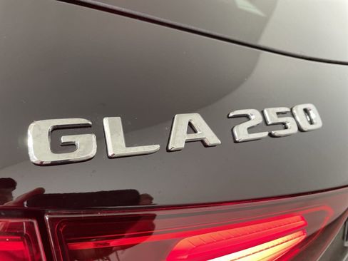 Certified 2025 Mercedes-Benz GLA 250 image 30