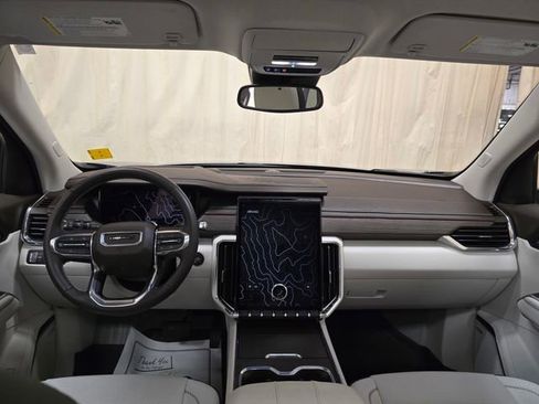 Used 2024 GMC Acadia Denali w/ LPO, Floor Liner Package FWD image 33