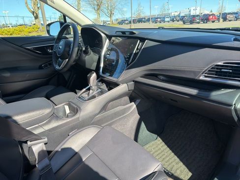 Used 2025 Subaru Outback Limited image 27
