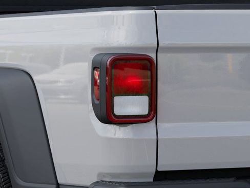 New 2026 Jeep Gladiator Sport AWD/4WD image 9