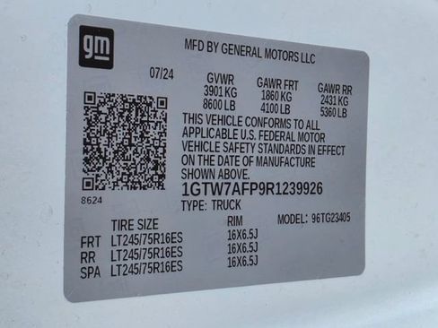Used 2024 GMC Savana 2500 w/ Driver Convenience Package RWD image 28