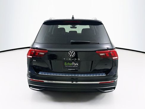 Used 2022 Volkswagen Tiguan SE image 7
