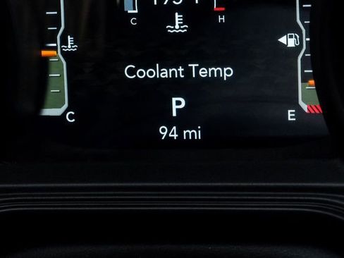 Used 2025 Jeep Wrangler Unlimited Rubicon w/ Technology Group image 72