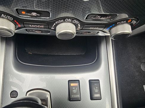 Used 2020 Nissan Pathfinder SL AWD/4WD image 50