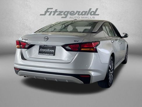 Used 2023 Nissan Altima 2.5 SV image 7