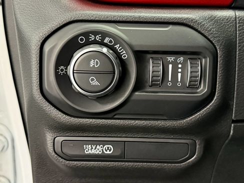 Used 2020 Jeep Gladiator Rubicon w/ Dual Top Group AWD/4WD image 21