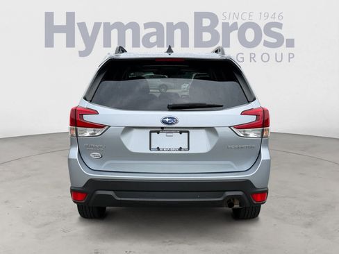 Certified 2024 Subaru Forester Premium AWD/4WD image 4