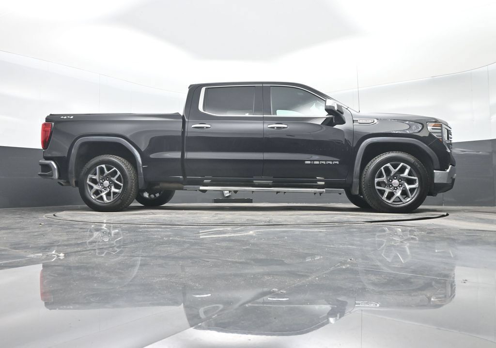 Used 2022 GMC Sierra 1500 SLT w/ SLT Convenience Package AWD/4WD image 31
