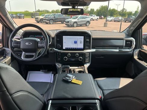 Used 2022 Ford F150 Lariat w/ Equipment Group 502A High AWD/4WD image 25