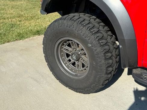 Used 2018 Ford F150 Raptor w/ Equipment Group 802A Luxury AWD/4WD image 5