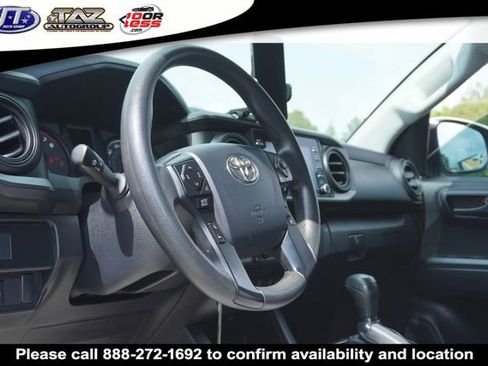 Used 2020 Toyota Tacoma SR w/ SR Convenience Package RWD image 17