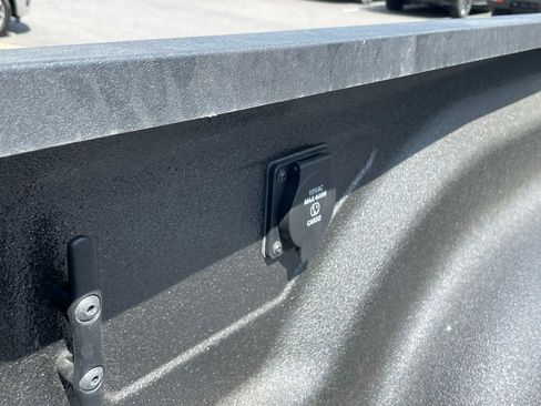 New 2026 RAM 2500 Laramie AWD/4WD image 17