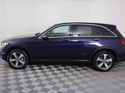 Used 2022 Mercedes-Benz GLC 300 4MATIC w/ Premium Package Lite image 5