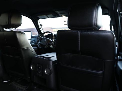 Used 2013 Ford F250 Lariat image 38