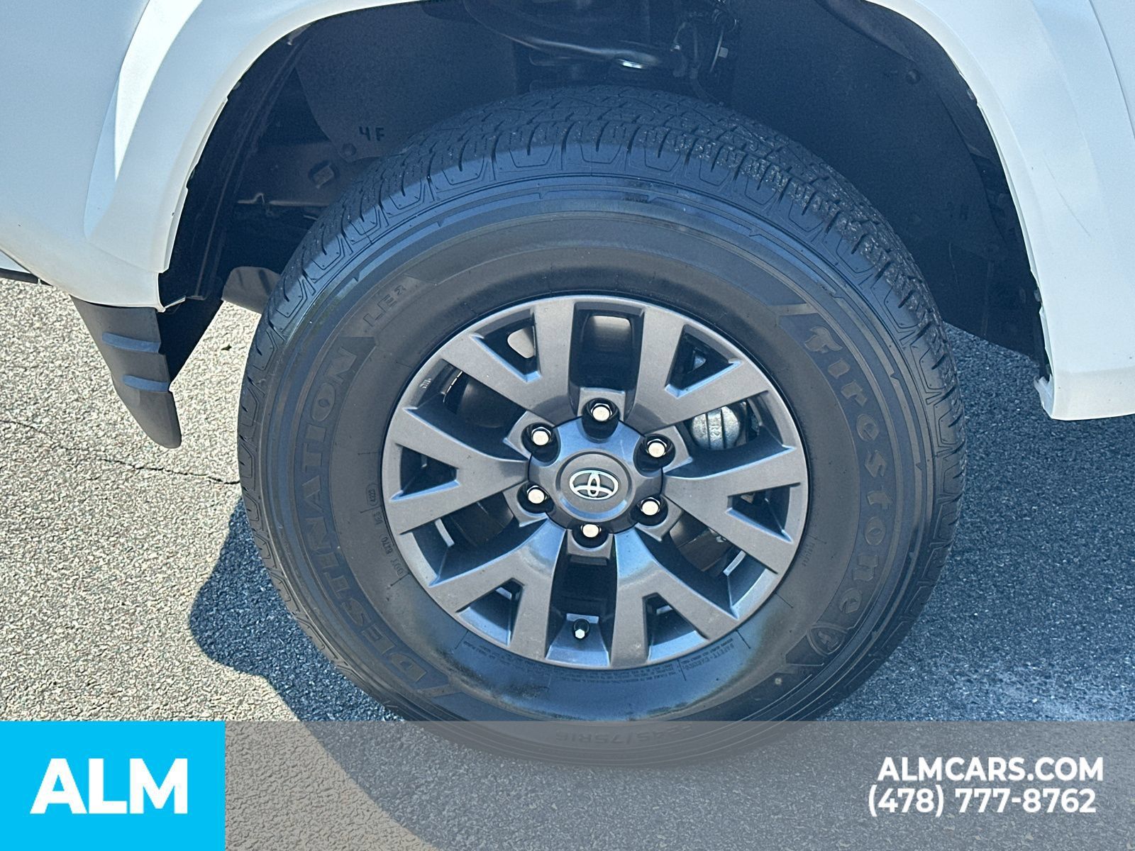 Used 2023 Toyota Tacoma SR5 RWD image 12