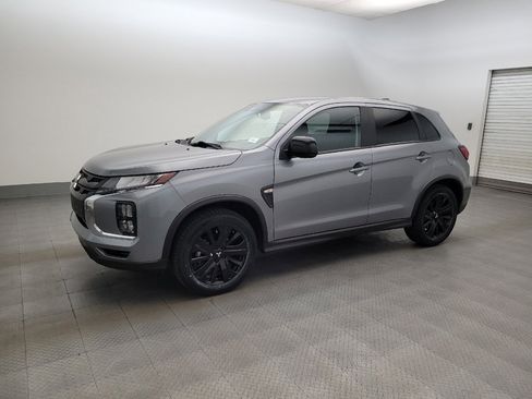 Used 2023 Mitsubishi Outlander Sport LE AWD/4WD image 2