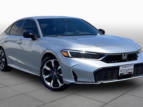 Used 2025 Honda Civic Sport Touring image 2