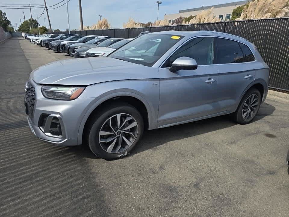Used 2023 Audi Q5 2.0T Premium Plus w/ Premium Plus Package AWD/4WD image 8