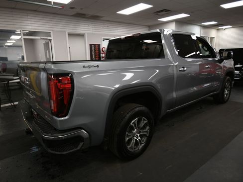 Used 2024 GMC Sierra 1500 SLT AWD/4WD image 8