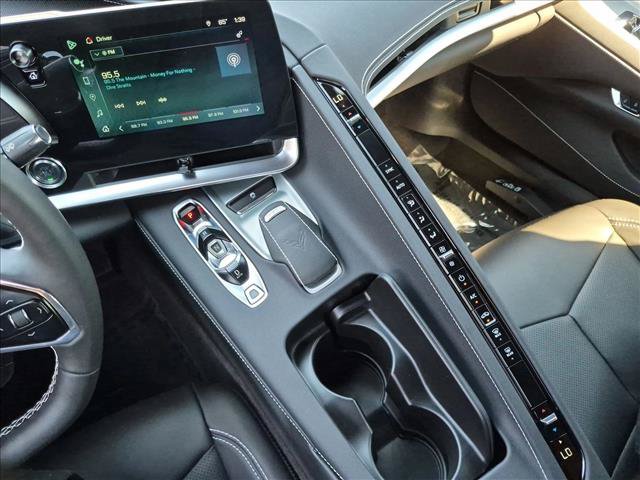 Used 2025 Chevrolet Corvette Stingray Coupe w/ 1LT RWD image 19