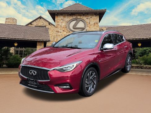 Used 2018 INFINITI QX30 Premium w/ Technology Package image 4