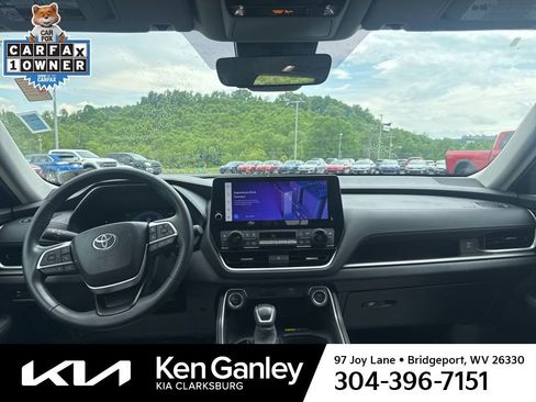 Used 2024 Toyota Grand Highlander AWD Hybrid image 16