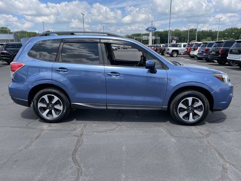 Used 2018 Subaru Forester 2.5i Premium AWD/4WD image 6