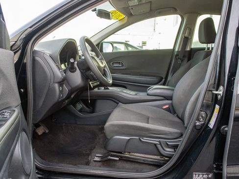 Used 2019 Honda HR-V LX image 27