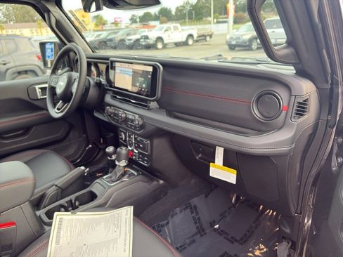 New 2026 Jeep Wrangler Unlimited Rubicon image 29