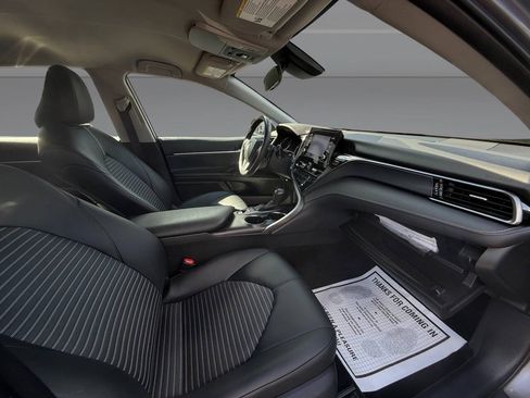 Used 2023 Toyota Camry SE FWD image 37