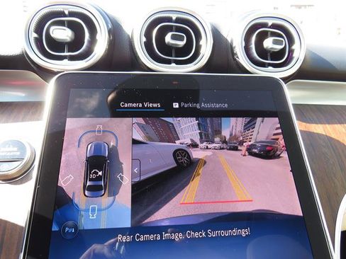 Used 2025 Mercedes-Benz C 300 4MATIC Sedan image 20