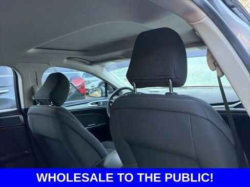 Used 2020 Ford Fusion SE image 14