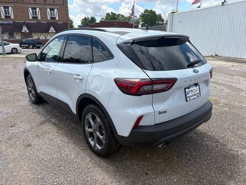 Used 2025 Ford Escape ST-Line Select AWD/4WD image 5