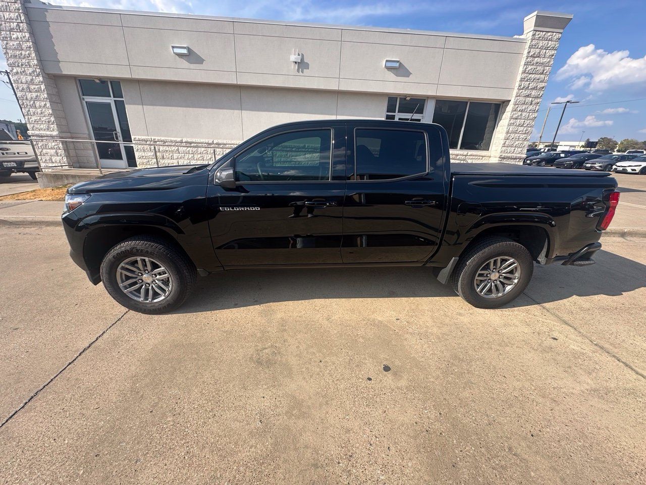 Used 2026 Chevrolet Colorado LT w/ Advanced Trailering Package RWD image 3