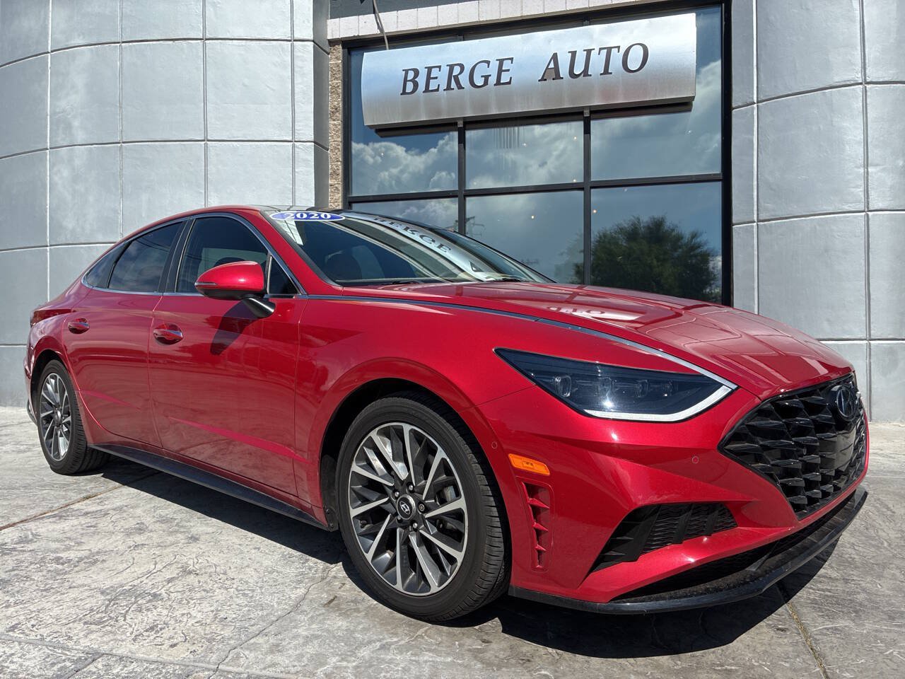 Used 2020 Hyundai Sonata Limited FWD image 1